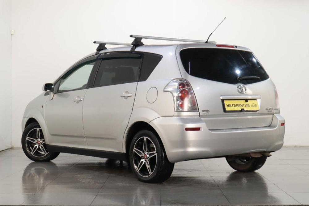 Toyota Corolla Verso I Рестайлинг Челябинск  - изображение 5