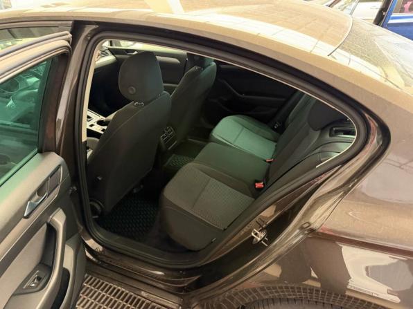 Volkswagen Passat B8 с пробегом 2016 года, цена 1 699 000 рублей, 174593 км, седан, Автокод Объявления