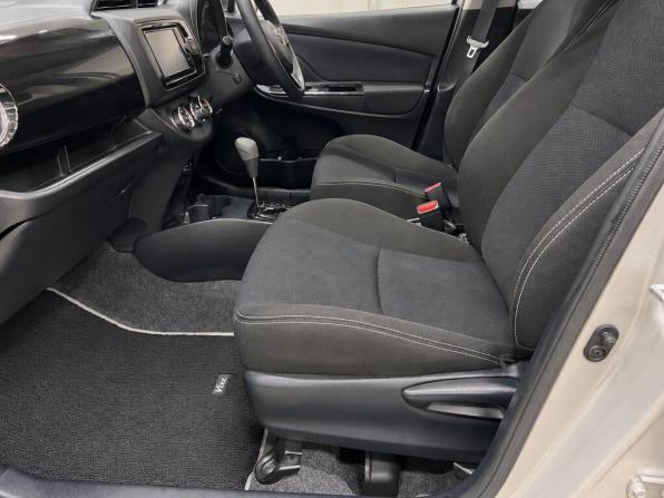 Toyota Vitz III (XP130) Рестайлинг 2 с пробегом 2018 года, цена 1 220 500 рублей, 71500 км, хэтчбек, Автокод Объявления