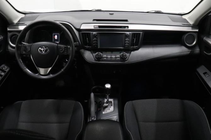 Toyota RAV4 IV (XA40) Рестайлинг с пробегом 2017 года, цена 2 092 000 рублей, 187704 км, внедорожник, Автокод Объявления