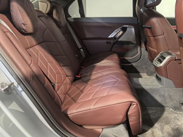 BMW 7 серии VII (G70) с пробегом 2022 года, цена 15 600 000 рублей, 16869 км, седан, Автокод Объявления