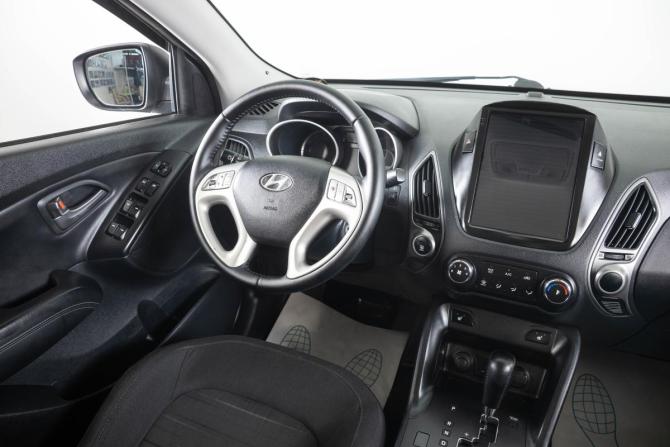 Hyundai ix35 I Рестайлинг с пробегом 2015 года, цена 1 649 000 рублей, 178123 км, внедорожник, Автокод Объявления