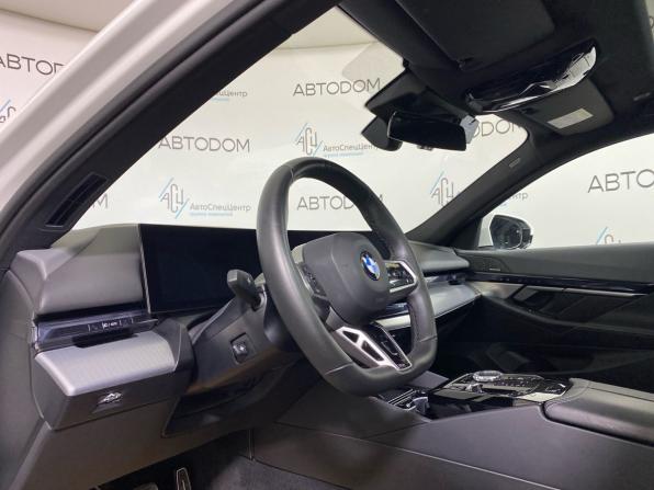BMW 5 серии VIII (G60/G61/G68) с пробегом 2024 года, цена 7 859 900 рублей, 21401 км, седан, Автокод Объявления