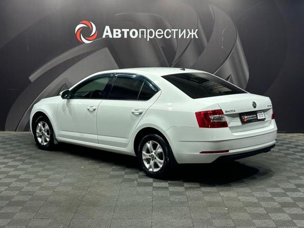 Skoda Octavia III (A7) Рестайлинг с пробегом 2017 года, цена 1 520 000 рублей, 165287 км, лифтбек, Автокод Объявления
