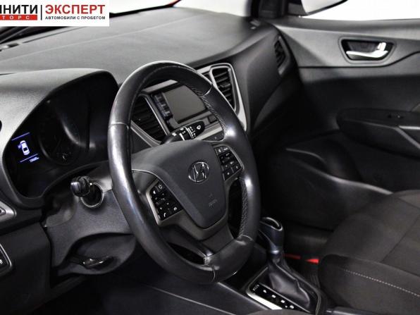 Hyundai Solaris II с пробегом 2019 года, цена 1 497 000 рублей, 134674 км, седан, Автокод Объявления