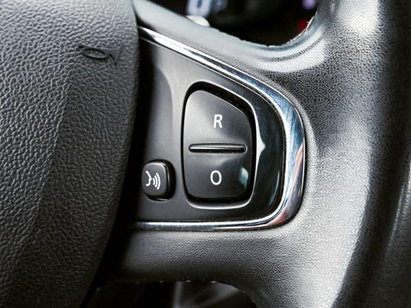 Renault Kaptur I с пробегом 2019 года, цена 1 599 000 рублей, 56097 км, внедорожник, Автокод Объявления