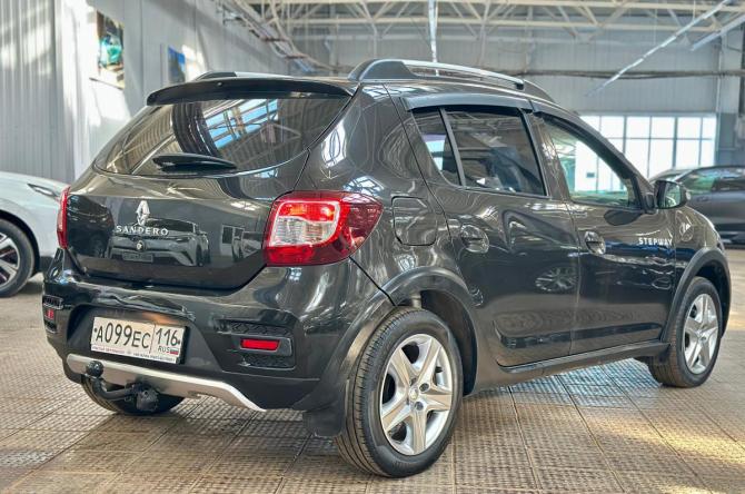 Renault Sandero II с пробегом 2017 года, цена 750 000 рублей, 168000 км, хэтчбек, Автокод Объявления
