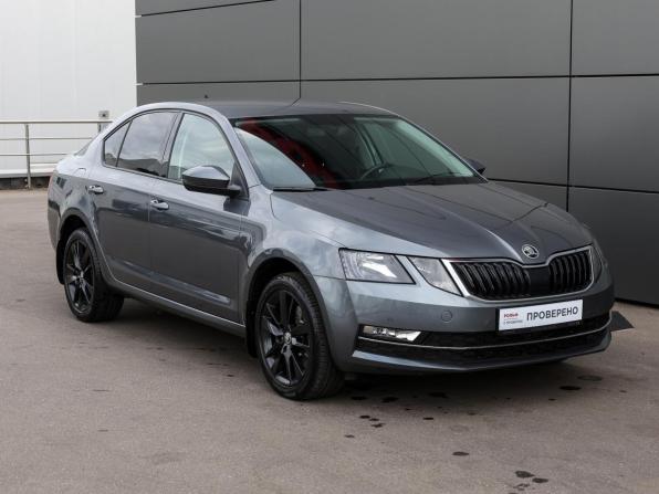 Skoda Octavia III (A7) Рестайлинг с пробегом 2018 года, цена 2 749 000 рублей, 20383 км, лифтбек, Автокод Объявления
