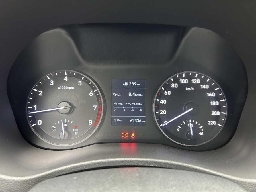 Hyundai Solaris II Москва  - изображение 14