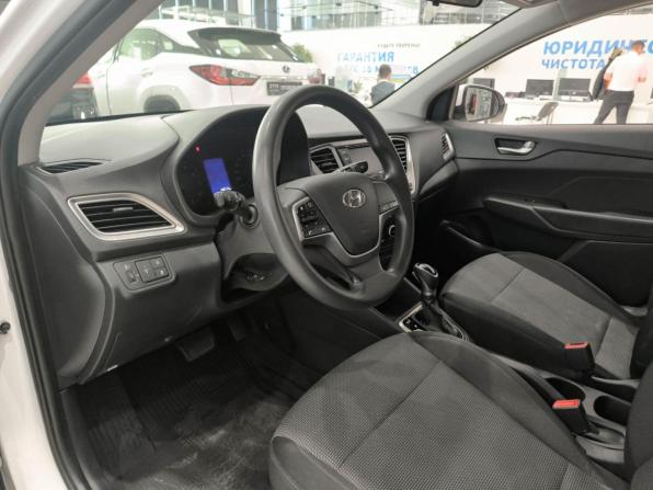 Hyundai Solaris II Рестайлинг с пробегом 2021 года, цена 1 290 000 рублей, 148716 км, седан, Автокод Объявления