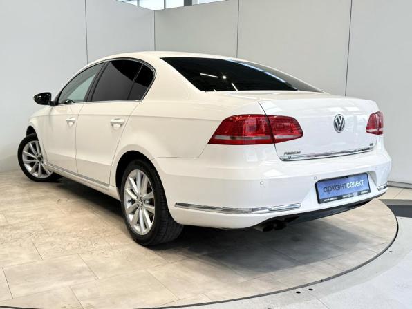 Volkswagen Passat B7 с пробегом 2012 года, цена 1 305 000 рублей, 153686 км, седан, Автокод Объявления
