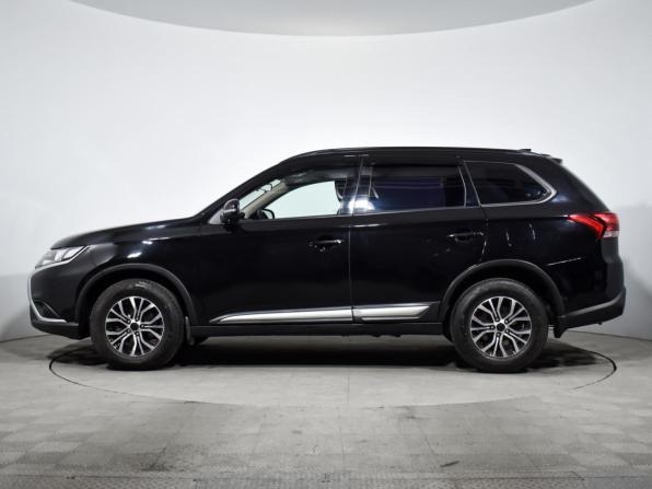 Mitsubishi Outlander III Рестайлинг 3 с пробегом 2022 года, цена 2 650 000 рублей, 63460 км, внедорожник, Автокод Объявления