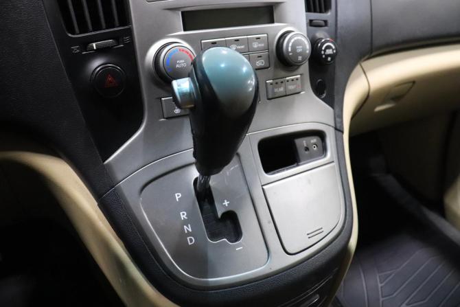 Hyundai Grand Starex I с пробегом 2010 года, цена 1 169 000 рублей, 351262 км, минивэн, Автокод Объявления