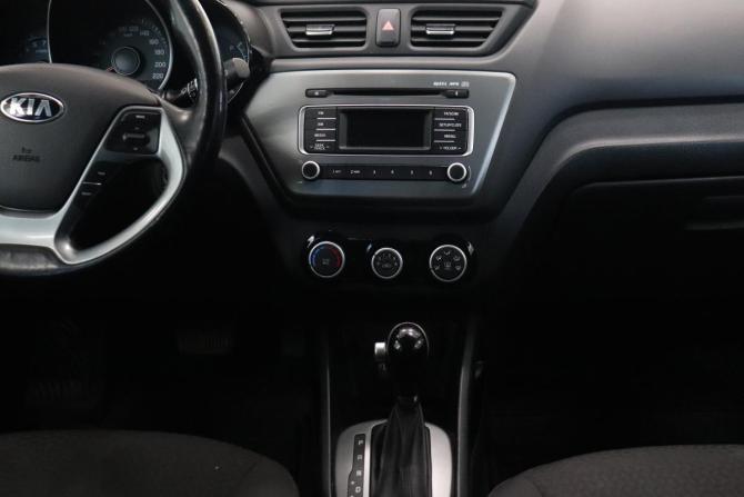 Kia Rio III Рестайлинг с пробегом 2017 года, цена 1 188 000 рублей, 73710 км, хэтчбек, Автокод Объявления
