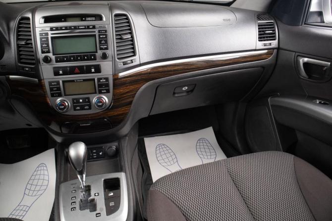 Hyundai Santa Fe II Рестайлинг с пробегом 2011 года, цена 1 379 000 рублей, 260000 км, внедорожник, Автокод Объявления