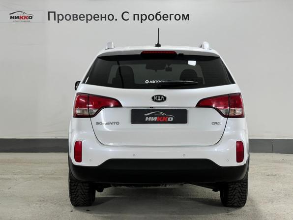 Kia Sorento II Рестайлинг с пробегом 2018 года, цена 2 065 000 рублей, 180000 км, внедорожник, Автокод Объявления