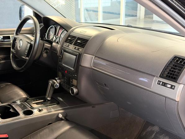 Volkswagen Touareg I Рестайлинг с пробегом 2008 года, цена 711 440 рублей, 392201 км, внедорожник, Автокод Объявления