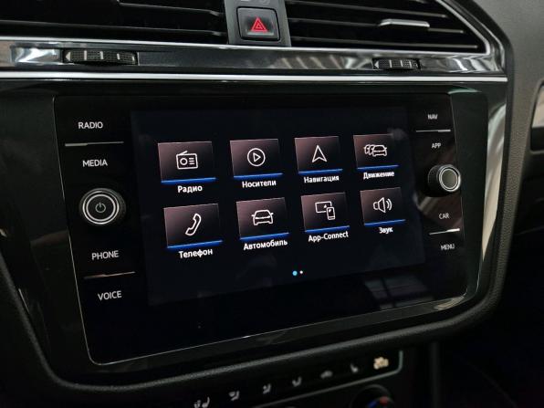 Volkswagen Tiguan II с пробегом 2018 года, цена 2 490 000 рублей, 192455 км, внедорожник, Автокод Объявления