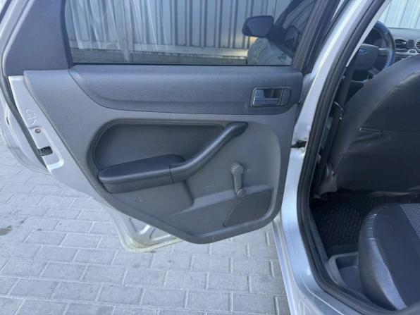 Ford Focus II с пробегом 2005 года, цена 375 000 рублей, 328596 км, хэтчбек, Автокод Объявления
