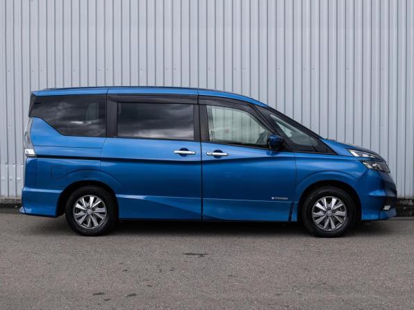 Nissan Serena V (C27) с пробегом 2018 года, цена 2 199 000 рублей, 127534 км, минивэн, Автокод Объявления