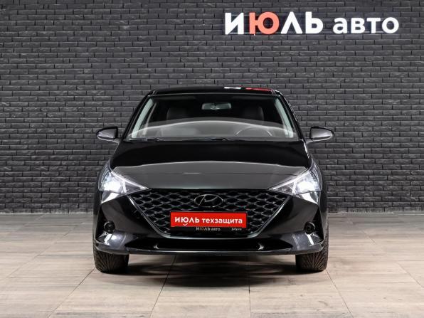 Hyundai Solaris II Рестайлинг с пробегом 2021 года, цена 1 360 000 рублей, 106375 км, седан, Автокод Объявления
