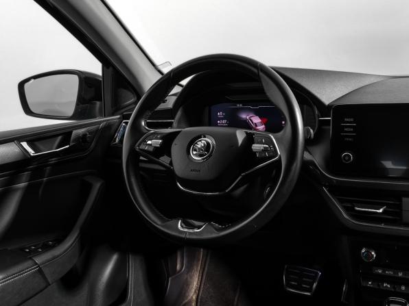 Skoda Rapid II с пробегом 2021 года, цена 1 590 000 рублей, 128000 км, лифтбек, Автокод Объявления
