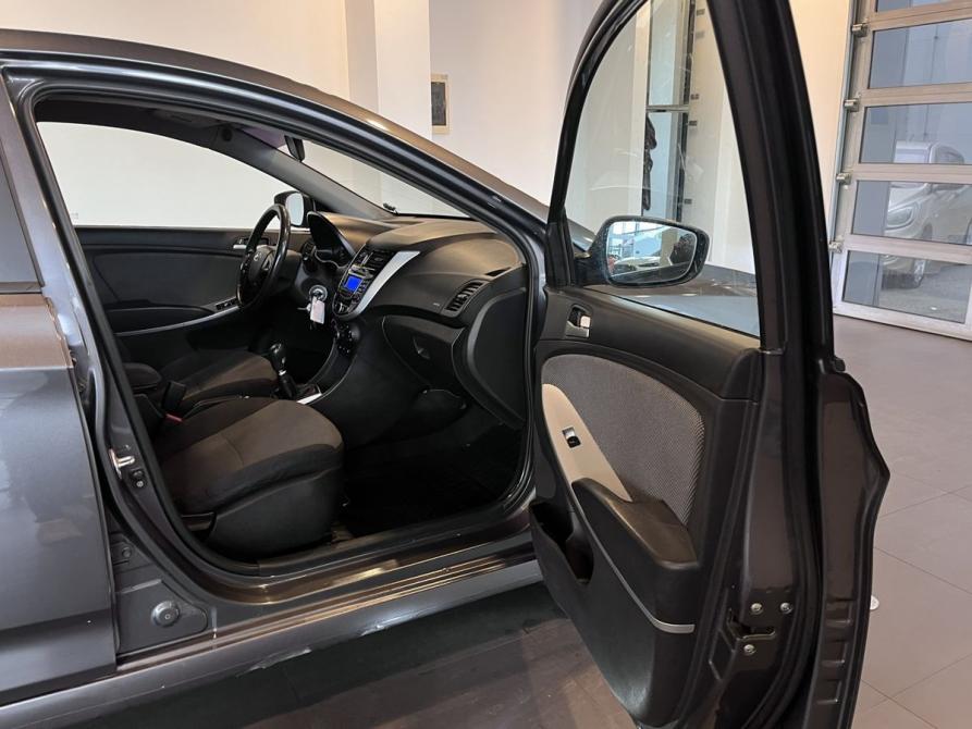Hyundai Solaris I Чебоксары  - изображение 26