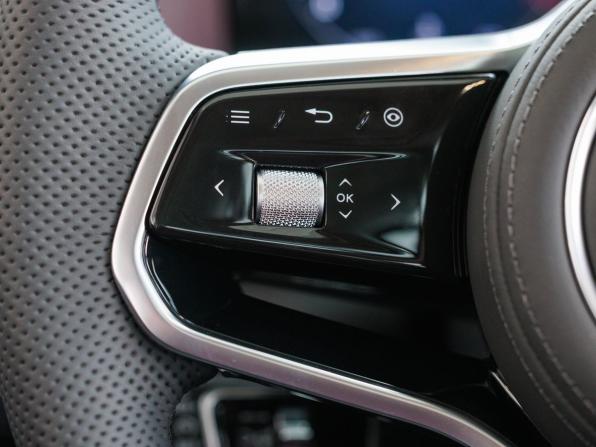 Hongqi HS7 II с пробегом 2025 года, цена 5 590 000 рублей, 4 км, внедорожник, Автокод Объявления