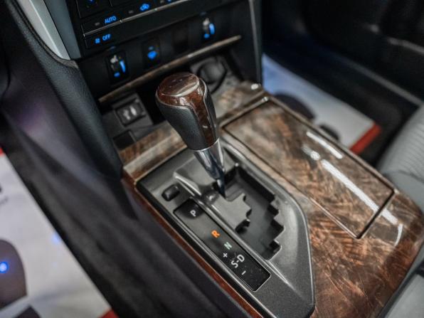 Toyota Camry VII (XV50) Рестайлинг с пробегом 2015 года, цена 2 150 000 рублей, 188000 км, седан, Автокод Объявления