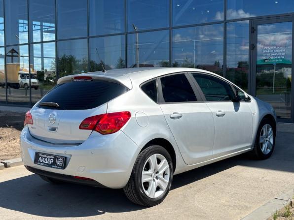 Opel Astra J с пробегом 2012 года, цена 595 000 рублей, 218000 км, хэтчбек, Автокод Объявления