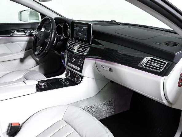 Mercedes-Benz CLS II (C218) Рестайлинг с пробегом 2017 года, цена 2 725 118 рублей, 133123 км, универсал, Автокод Объявления