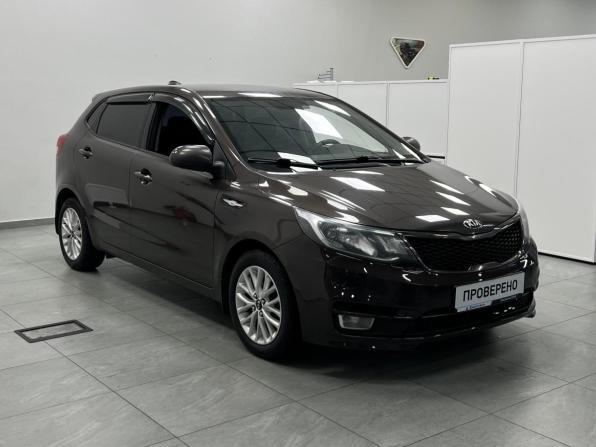 Kia Rio III Рестайлинг с пробегом 2017 года, цена 1 149 000 рублей, 151464 км, хэтчбек, Автокод Объявления
