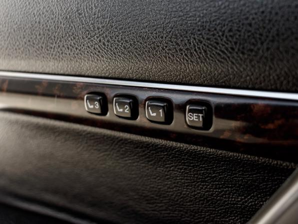 Toyota Land Cruiser 200 Series с пробегом 2011 года, цена 3 420 000 рублей, 340514 км, внедорожник, Автокод Объявления