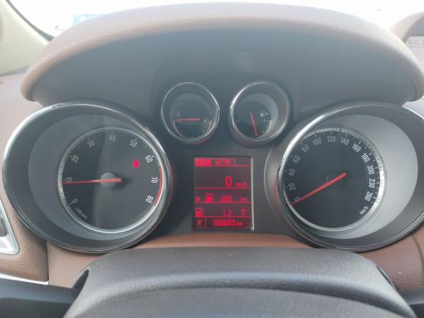 Opel Mokka I с пробегом 2013 года, цена 935 000 рублей, 166000 км, внедорожник, Автокод Объявления
