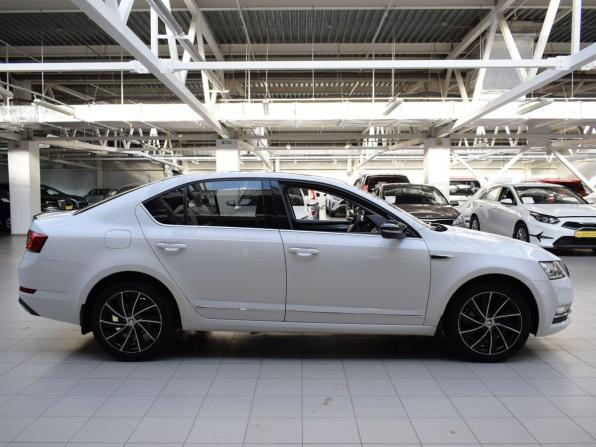 Skoda Octavia III (A7) Рестайлинг с пробегом 2020 года, цена 1 990 000 рублей, 68099 км, лифтбек, Автокод Объявления