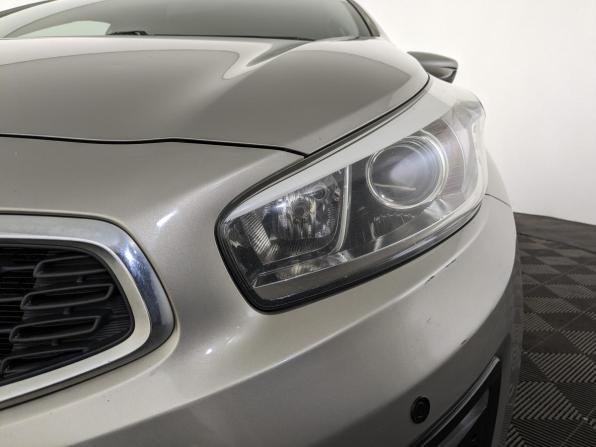 Kia Ceed II Рестайлинг с пробегом 2016 года, цена 1 475 000 рублей, 76045 км, хэтчбек, Автокод Объявления