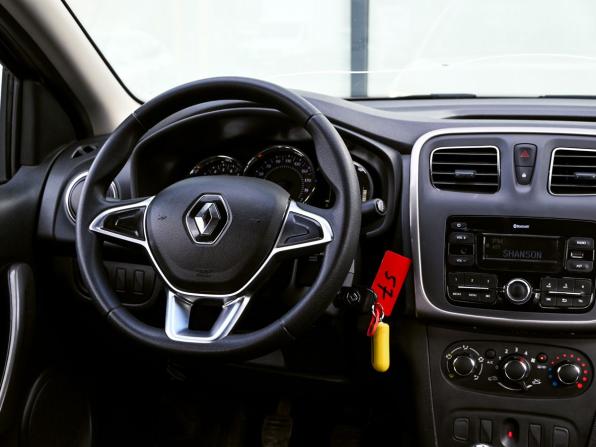 Renault Logan II Рестайлинг с пробегом 2019 года, цена 1 020 000 рублей, 93208 км, седан, Автокод Объявления