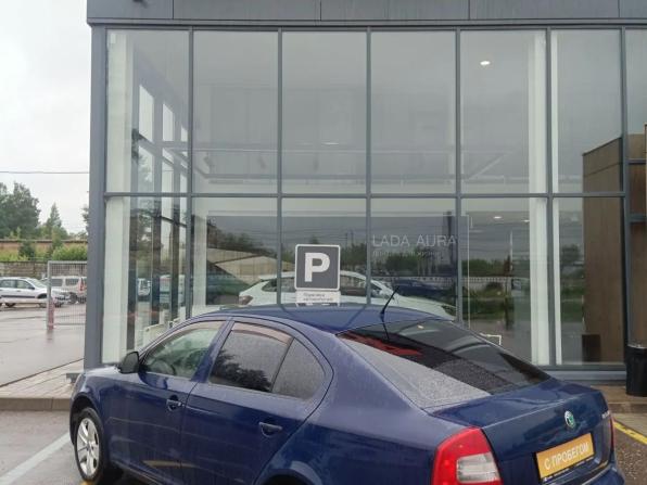 Skoda Octavia II (A5) Рестайлинг с пробегом 2011 года, цена 569 800 рублей, 214793 км, лифтбек, Автокод Объявления