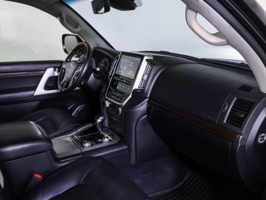 Toyota Land Cruiser 200 Series Рестайлинг 2 Москва  - изображение 10