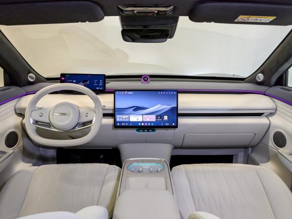 Exeed Exlantix ET с пробегом 2025 года, цена 5 390 000 рублей, 3412 км, внедорожник, Автокод Объявления
