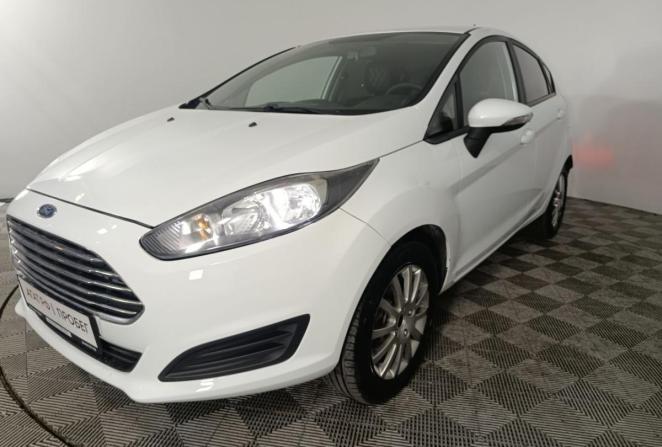 Ford Fiesta Mk6 Рестайлинг с пробегом 2016 года, цена 720 000 рублей, 222000 км, хэтчбек, Автокод Объявления
