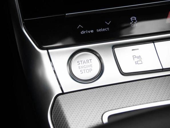Audi A6 V (C8) с пробегом 2020 года, цена 4 400 000 рублей, 71200 км, седан, Автокод Объявления