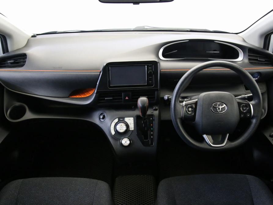 Toyota Sienta II Санкт-Петербург  - изображение 15