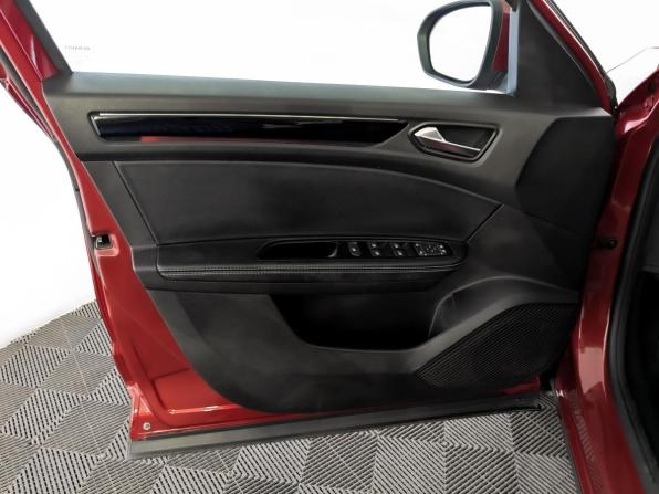 Renault Arkana I с пробегом 2021 года, цена 1 590 000 рублей, 166720 км, внедорожник, Автокод Объявления