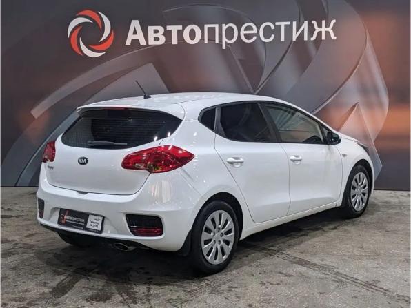 Kia Ceed II Рестайлинг с пробегом 2016 года, цена 1 310 000 рублей, 117439 км, хэтчбек, Автокод Объявления