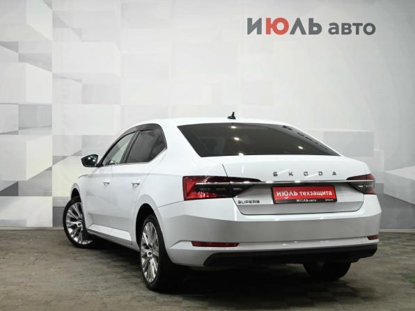 Skoda Superb III Рестайлинг с пробегом 2022 года, цена 2 450 000 рублей, 208525 км, лифтбек, Автокод Объявления
