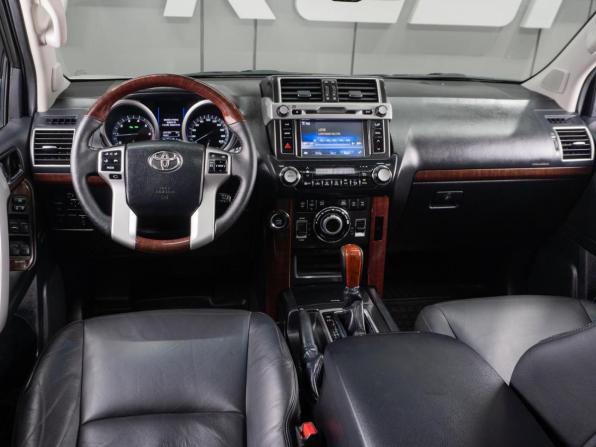 Toyota Land Cruiser Prado 150 Series Рестайлинг 1 с пробегом 2015 года, цена 3 949 000 рублей, 202836 км, внедорожник, Автокод Объявления