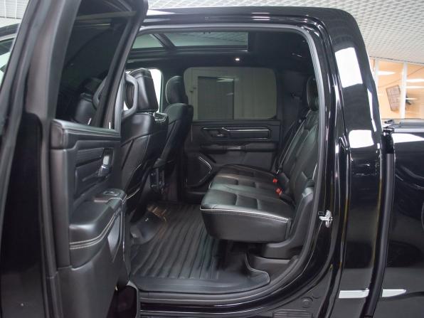 Ram 1500 V с пробегом 2023 года, цена 10 499 000 рублей, 15062 км, offers.body_type.unknown, Автокод Объявления