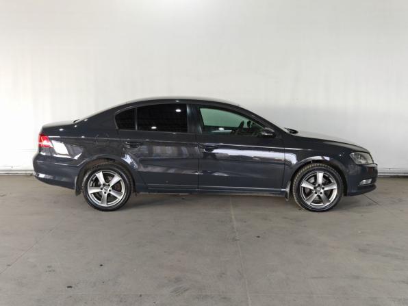 Volkswagen Passat B7 с пробегом 2013 года, цена 987 000 рублей, 180000 км, седан, Автокод Объявления