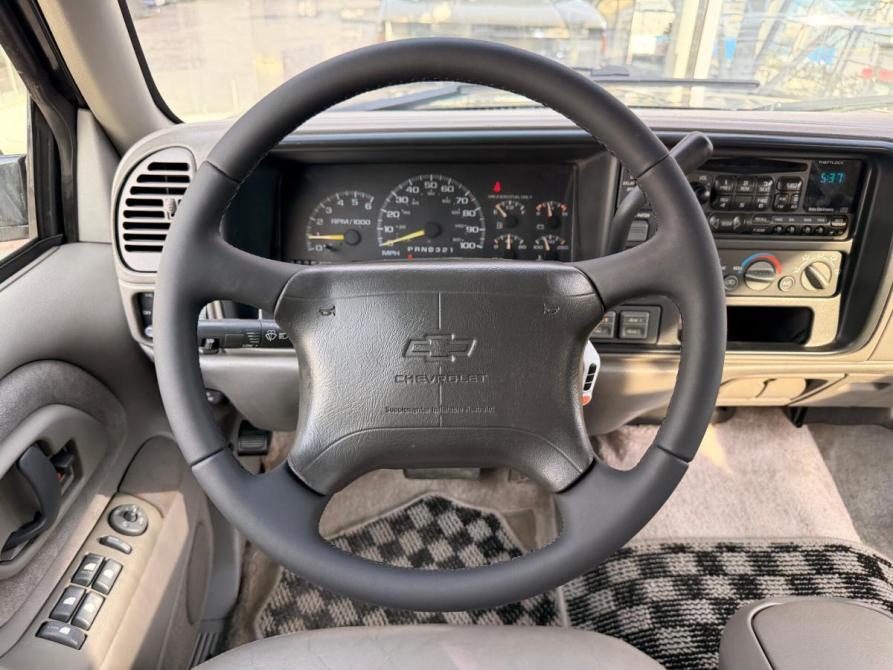 Chevrolet Tahoe I Москва  - изображение 11
